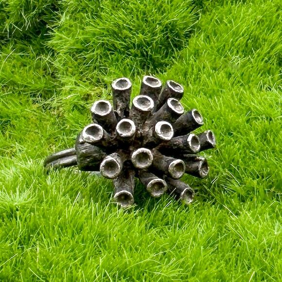 Brutalist Biomorphic Upcycled Ring Tentacle Sea Anemone Ring Size 6 Adjustable - Picture 4 of 13